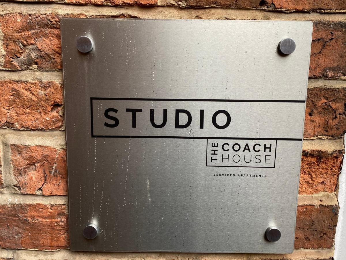 Studio At The Coach House Apartments 리즈 외부 사진
