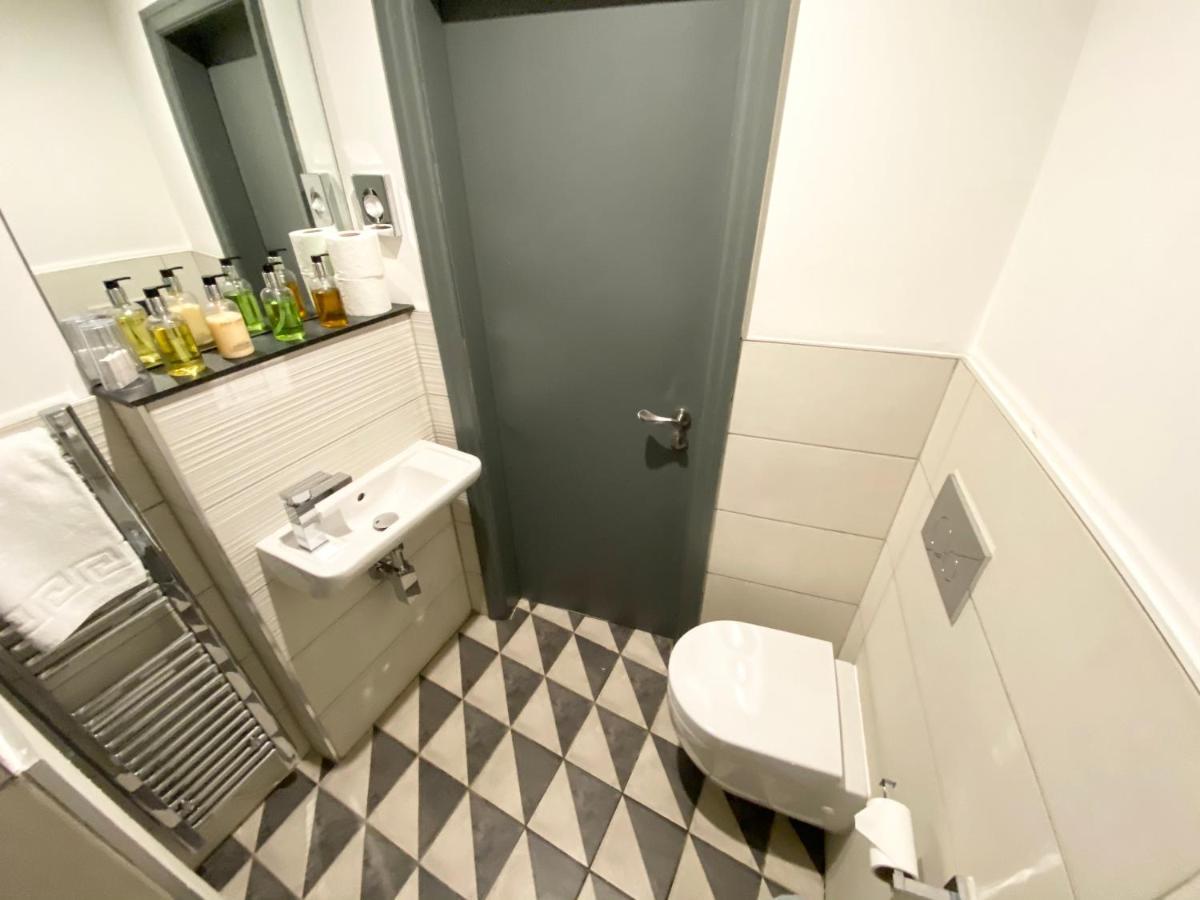 Studio At The Coach House Apartments 리즈 외부 사진