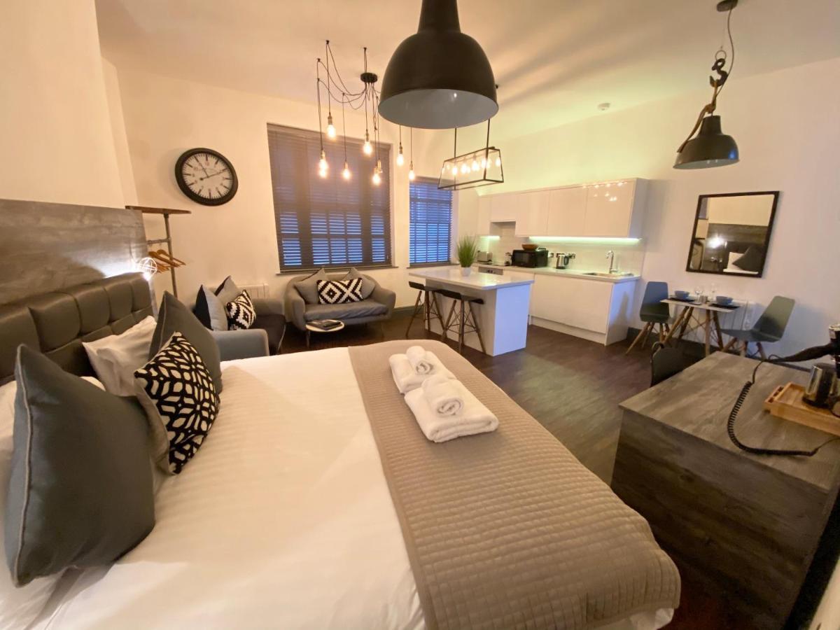 Studio At The Coach House Apartments 리즈 외부 사진