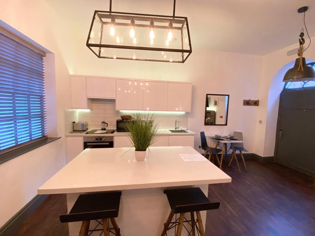 Studio At The Coach House Apartments 리즈 외부 사진